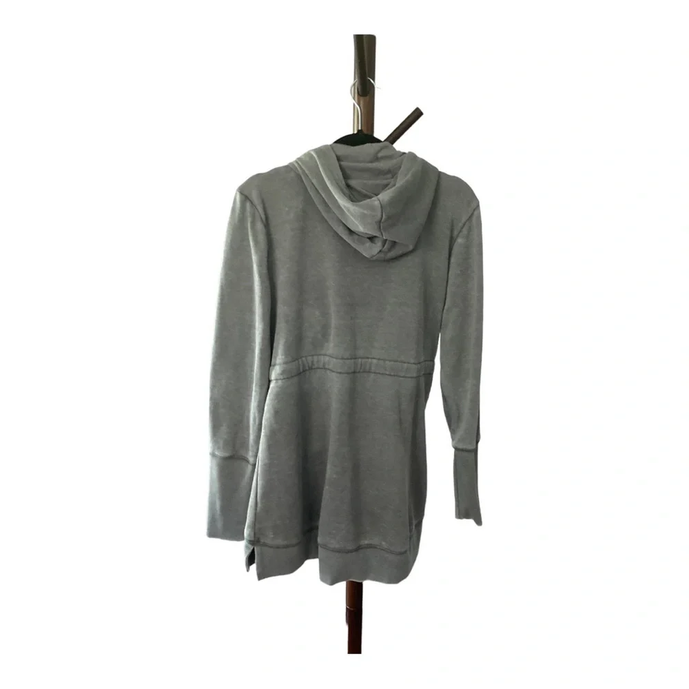 Essentials Women’s distressed gray acid washed sweatshirt hoodie. XL. NWOT - Picture 2 of 5